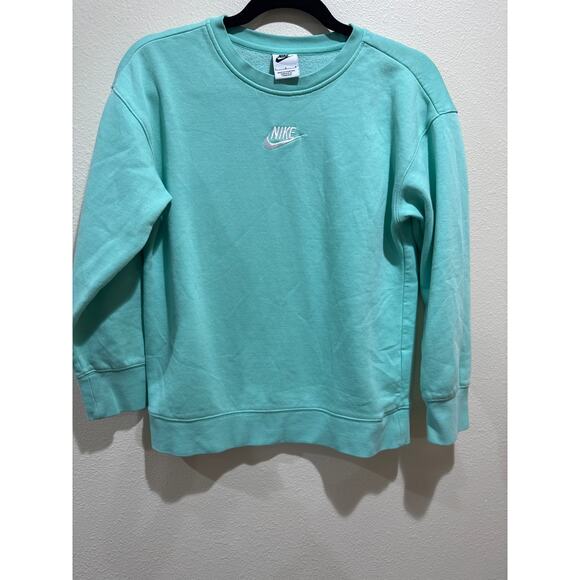 Nike Other - Nike Sportswear Club Fleece Crewneck Sweatshirt 
Girls large